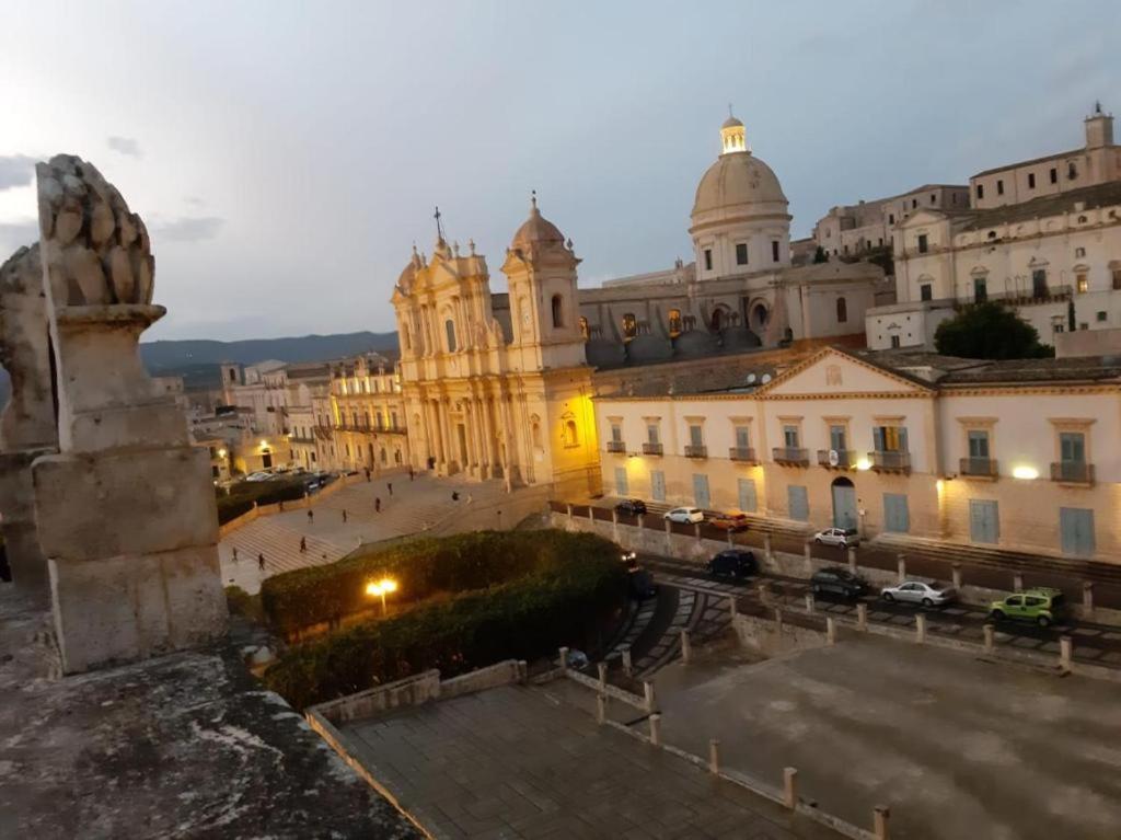 فيلا نوتوفي La Casa In Piazza المظهر الخارجي الصورة